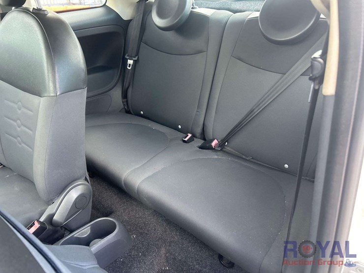 2013-fiat-500-image-18
