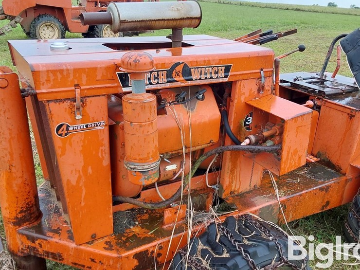 ditch-witch-v30-image-10