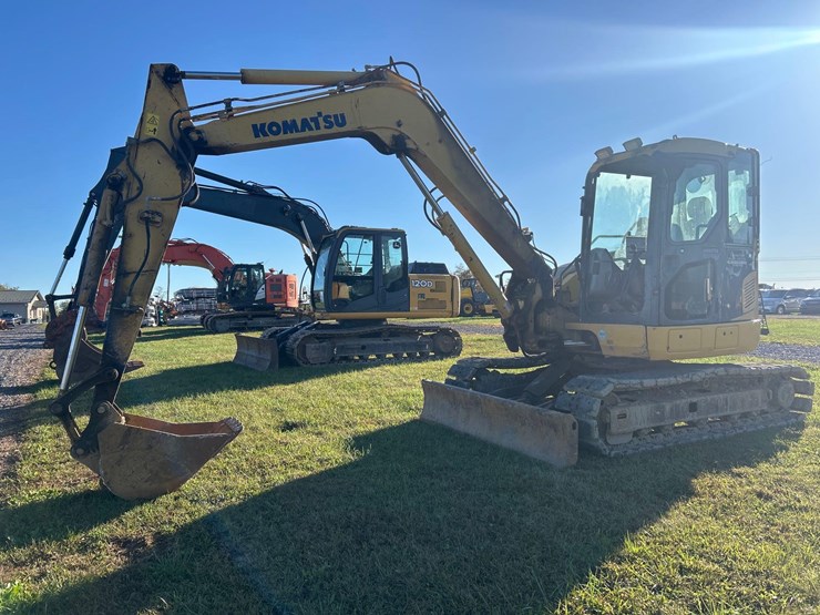komatsu-pc88mr-8-image-3