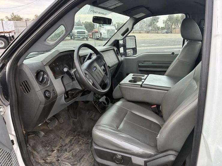 2012-ford-f250-image-9