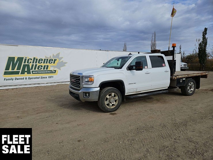 2017-gmc-sierra-3500hd-image-1