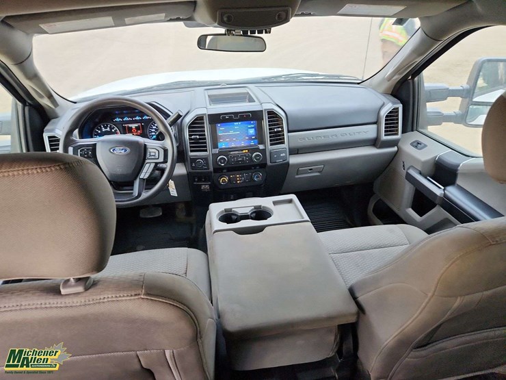 2020-ford-f350-image-17