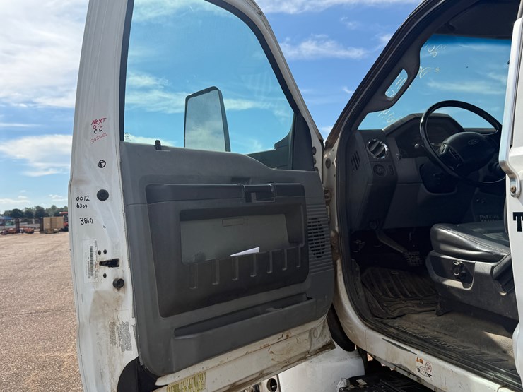 2015-ford-f650-image-26
