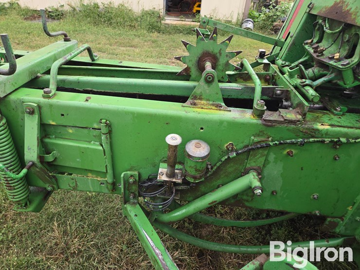 1985-john-deere-347-image-19