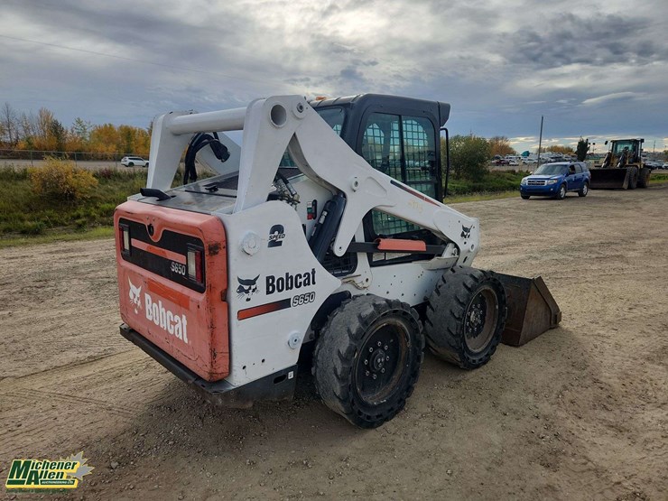 2010-bobcat-s650-image-4