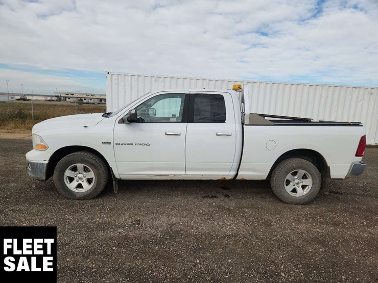 2012-ram-1500-slt-image-19