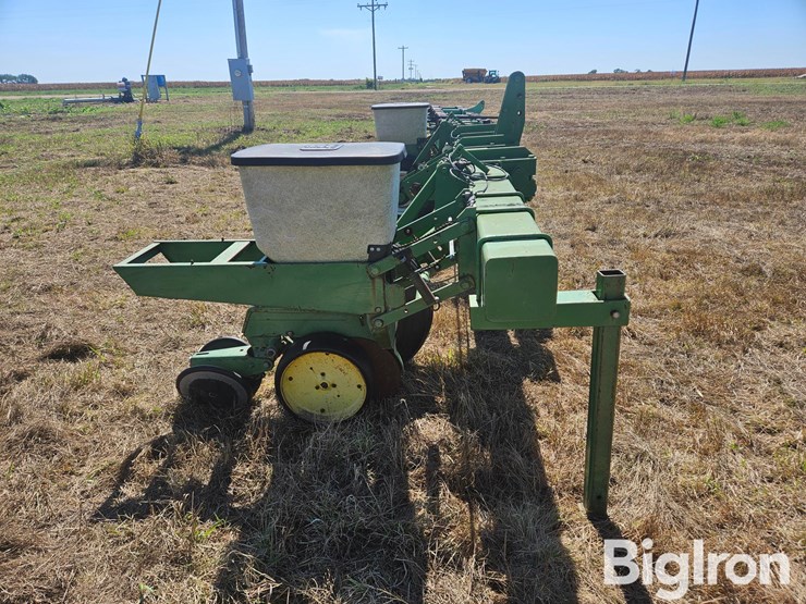 john-deere-7100-image-4