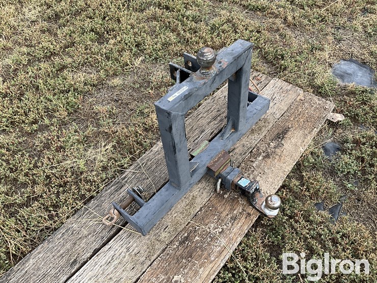 3-pt-gooseneck-&-trailer-ball-hitch-image-3