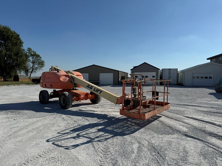2006-jlg-400s-image-7