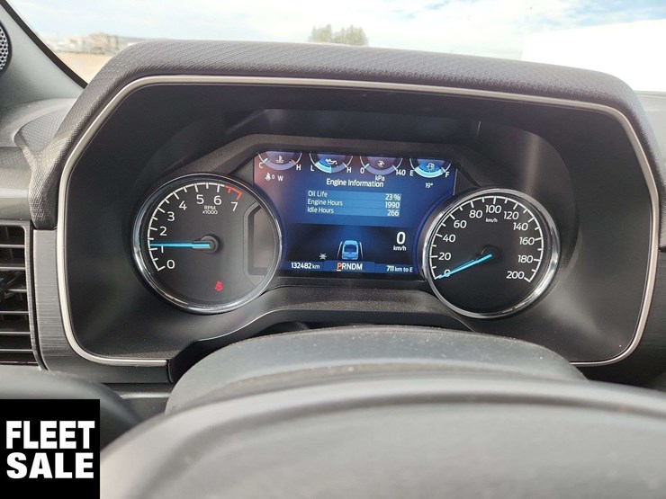2022-ford-f150-xlt-image-8