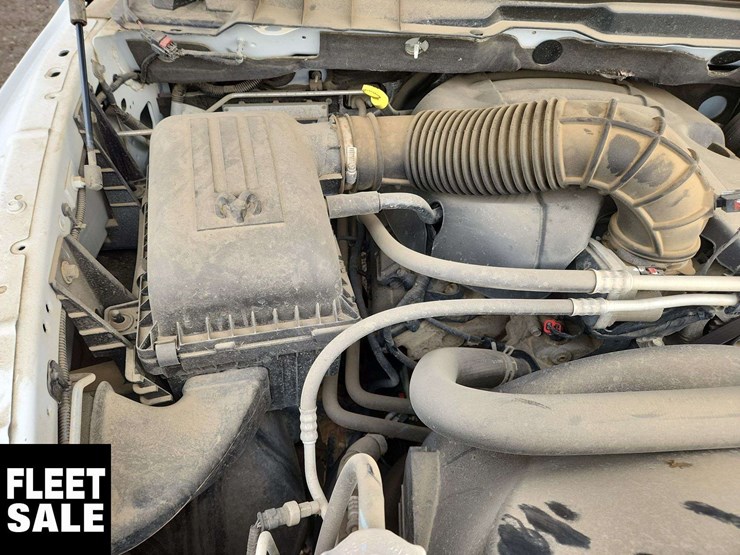 2012-ram-1500-slt-image-25