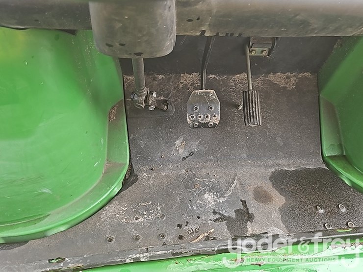 2014-john-deere-gator-tx-image-18