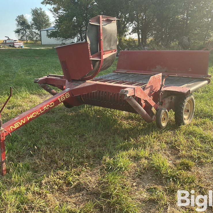 NEW HOLLAND 166