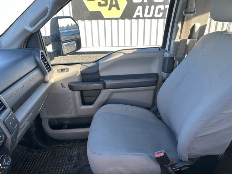 2017-ford-f350-image-19