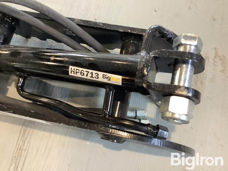 mini-excavator-hydraulic-thumb-image-10