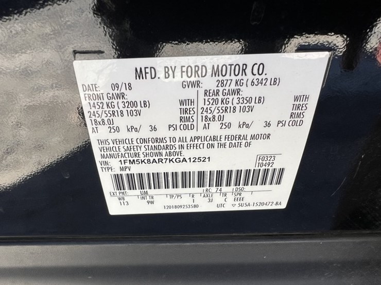 2019-ford-explorer-image-10