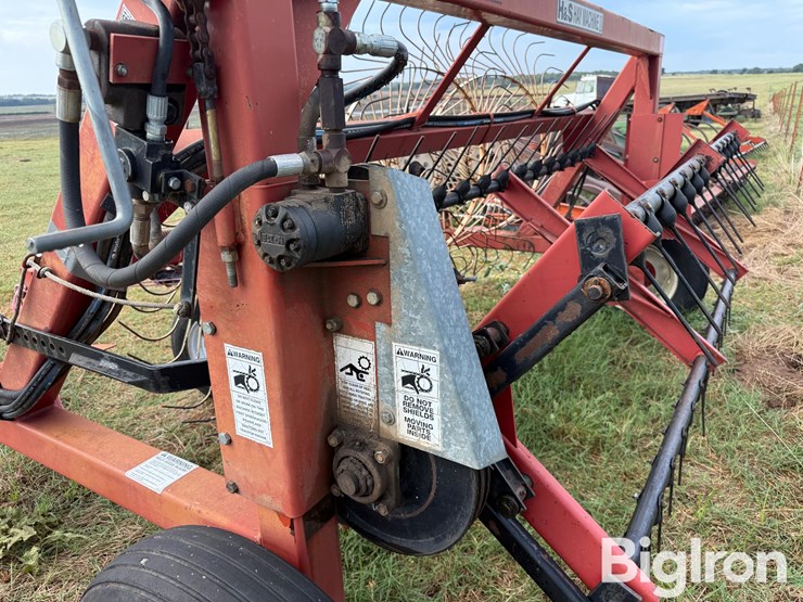 h-&-s-hay-machine-ii-image-18