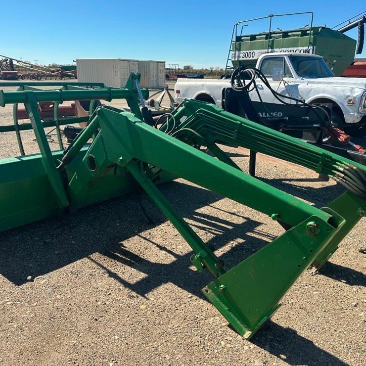 JOHN DEERE 148