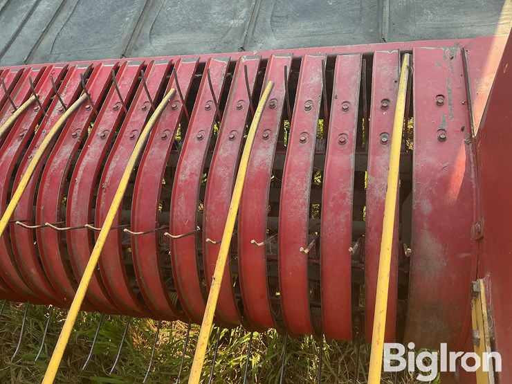 new-holland-166-image-14