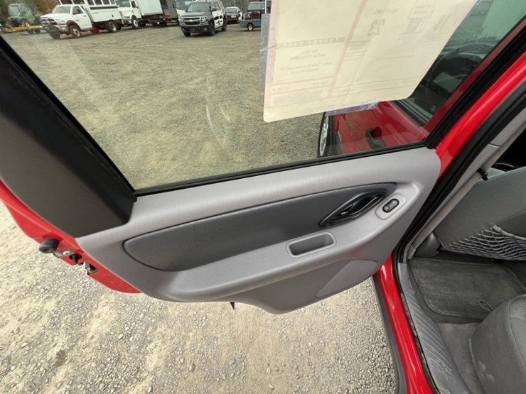 2002-ford-escape-image-23