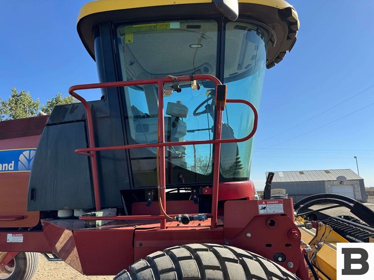 new-holland-h8040-image-47