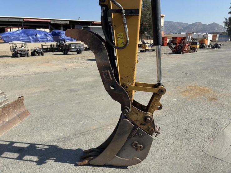 2016-caterpillar-308e2-cr-image-6