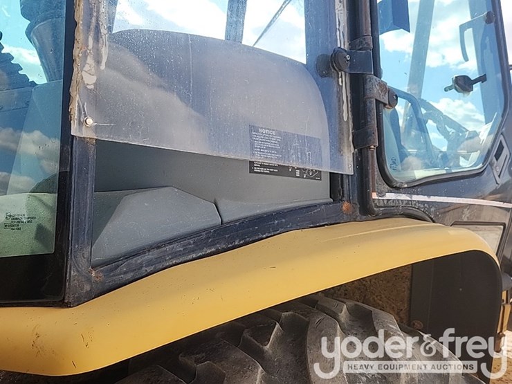 2003-caterpillar-420d-it-image-24