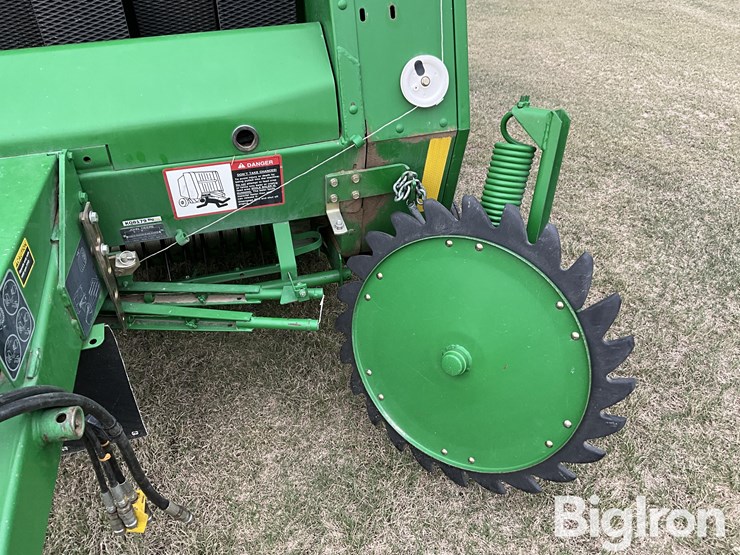 1999-john-deere-566-image-11
