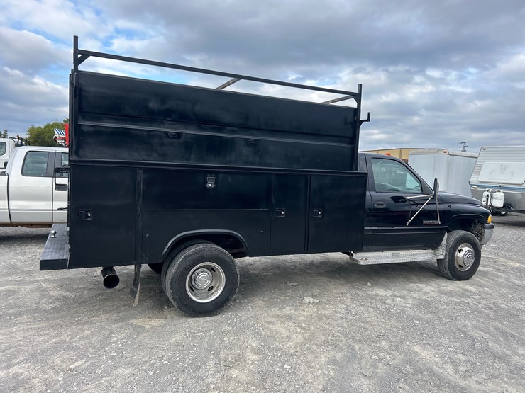 1996-dodge-3500-image-3