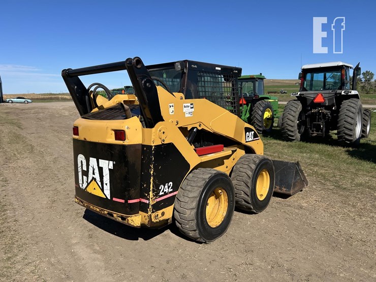 2003-caterpillar-242-image-5