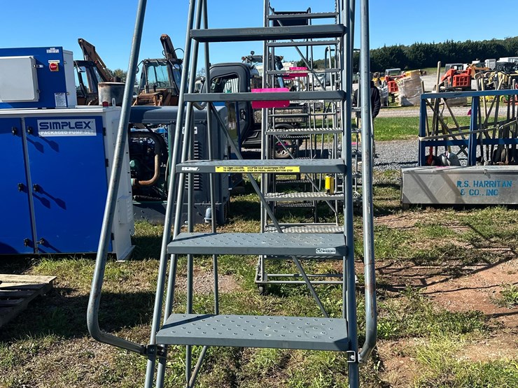 step-ladder-image-5