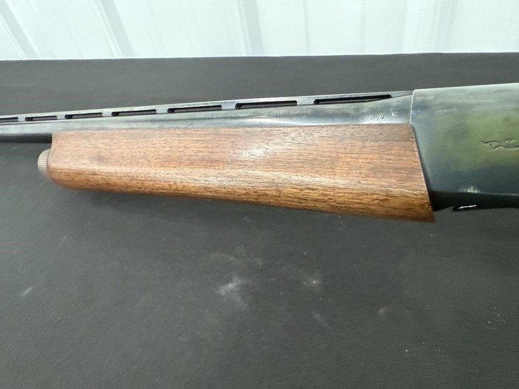 remington-1100-12-gauge-shotgun-image-7