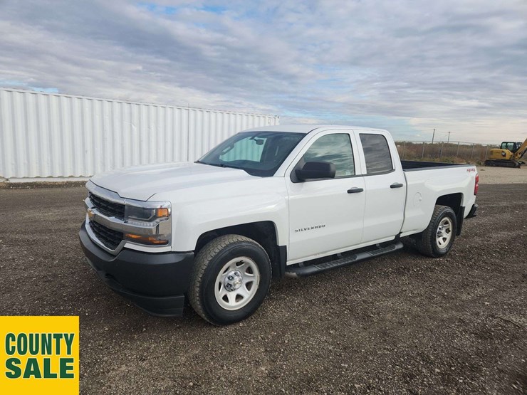 2019-chevrolet-silverado-1500-image-1