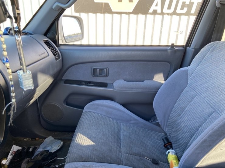 1996-toyota-4-runner-image-13