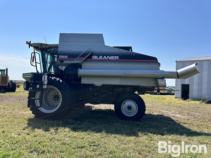 2003-gleaner-r65-image-8