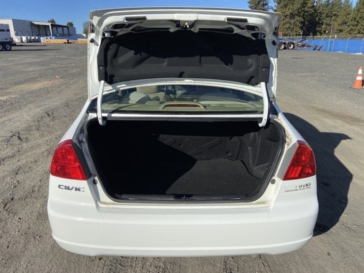 2003-honda-civic-hybrid-sedan-image-25