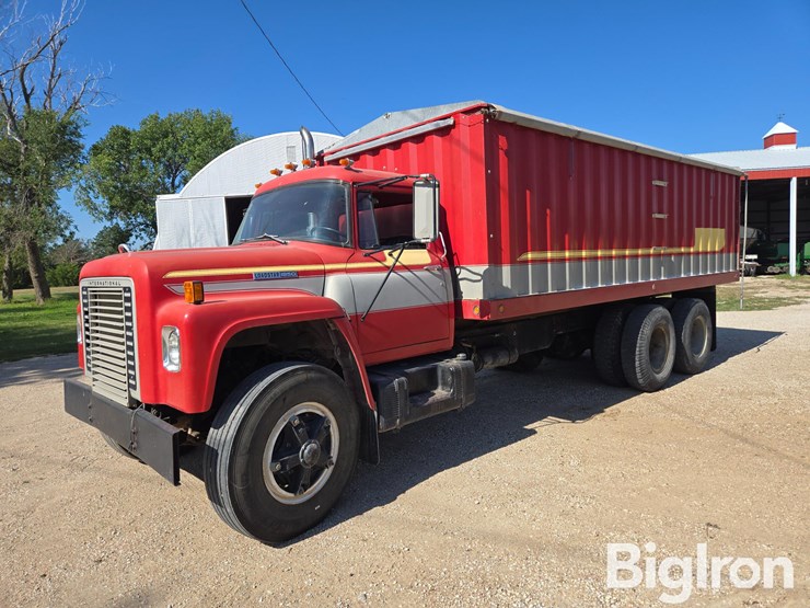1977-international-loadstar-image-1