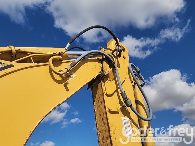 2003-caterpillar-420d-it-image-17