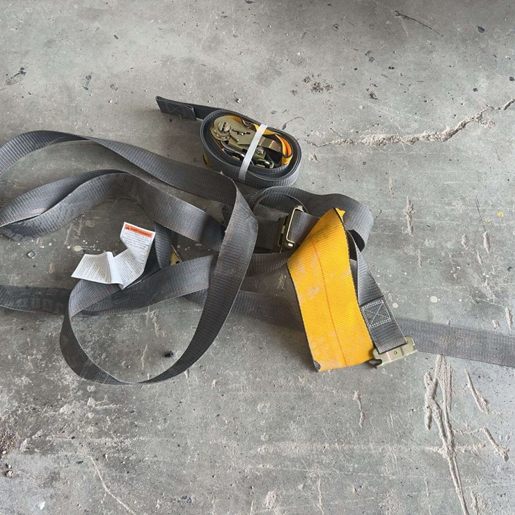 (2) Ratchet Straps