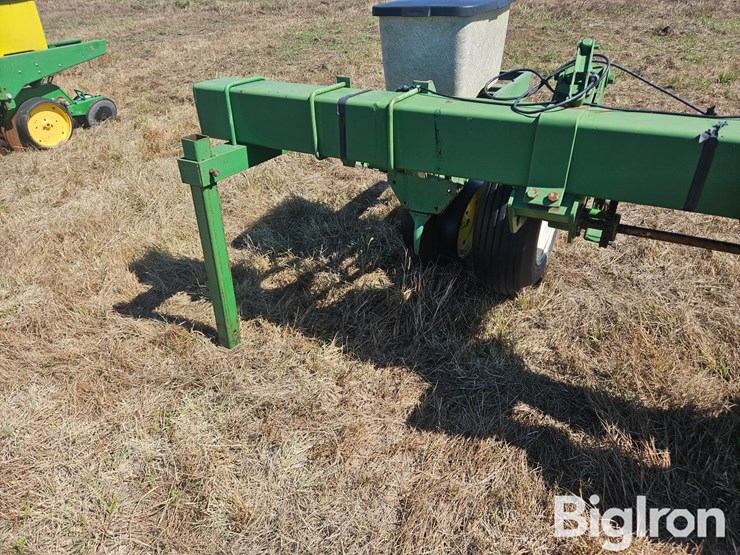 john-deere-7100-image-10