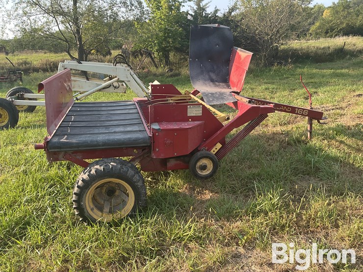 new-holland-166-image-4