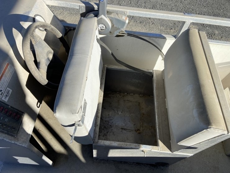 2008-metalite-chinook-pontoon-boat-image-22