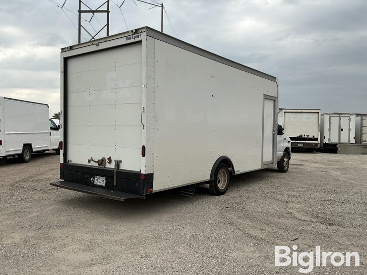 ford-e450-image-5