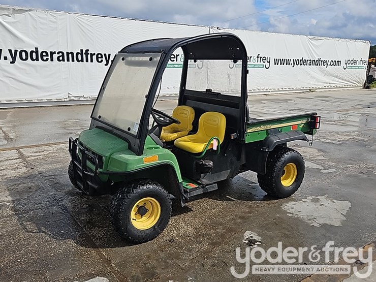 2014-john-deere-gator-tx-image-1