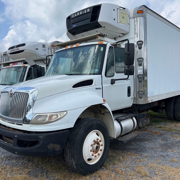 2011 International DuraStar S/A Refer Truck