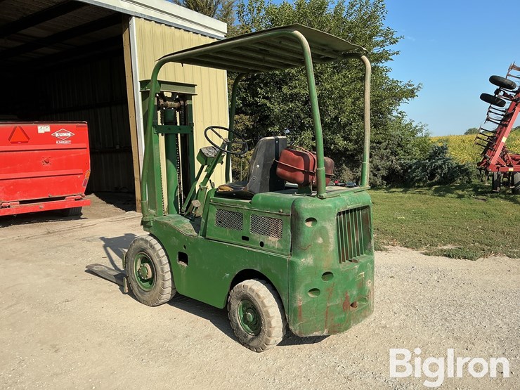 clark-yardlift-y40-forklift-image-7