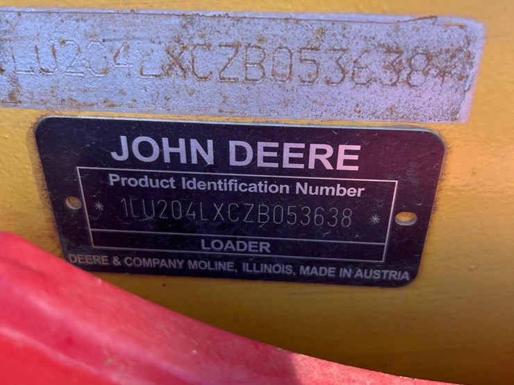 2019-deere-204l-image-21