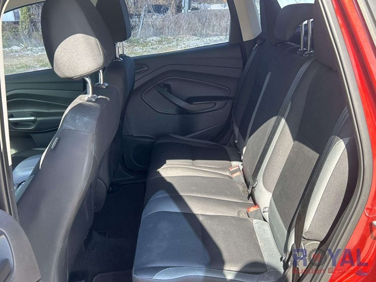 2016-ford-escape-image-21