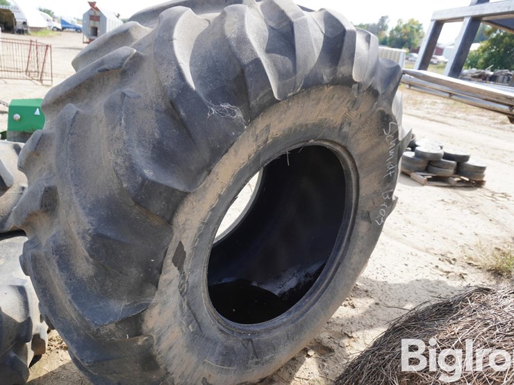 30.5l-32-tires-image-13