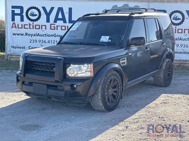2011-land-rover-lr4-image-1